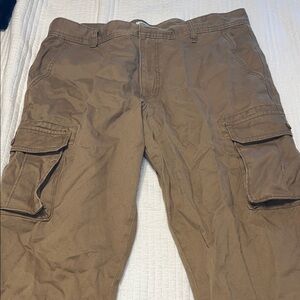 Signature Men's Tan Cargo Pants